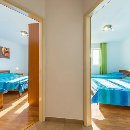 Apartment Mares With Stunning Sea View